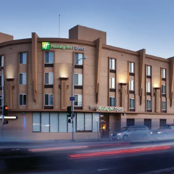 Holiday Inn Express WEST LOS ANGELES-SANTA MONICA by IHG Отели рядом с достопримечательностью «Сенчури-Сити»