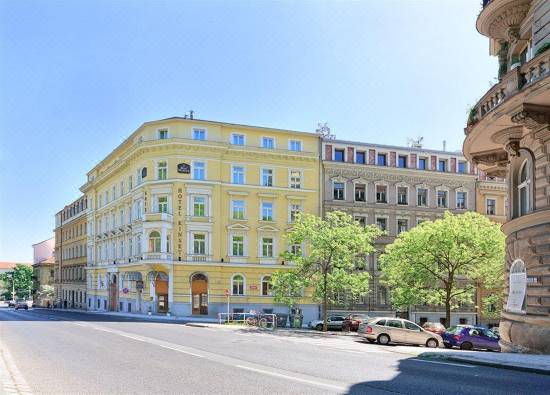 Hotel Kinsky Garden-Prague Updated 2022 Room Price-Reviews & Deals |  Trip.com