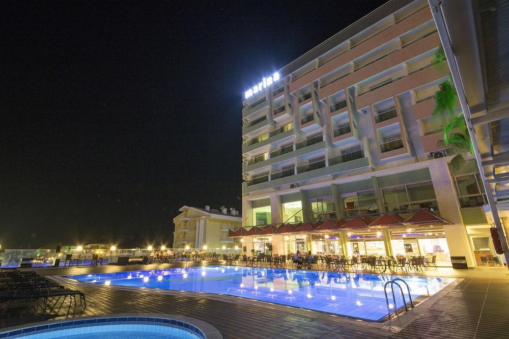 Marina Hotel & Suites Kusadasi