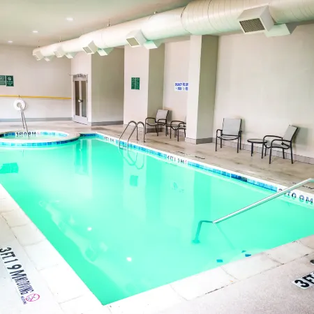 La Quinta Inn & Suites by Wyndham Mansfield TX