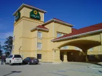 La Quinta Inn & Suites by Wyndham Walker - Denham Springs Hotels in Walker
