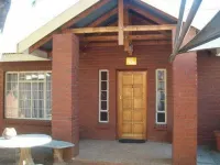 Ons Dorpshuis Guesthouse