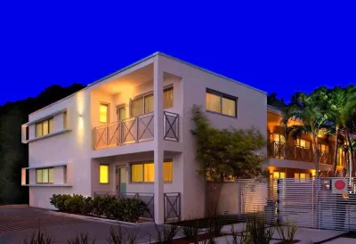 1818 Meridian House Apartments and Suites by Eskape Collection Hotel dekat Holocaust Memorial
