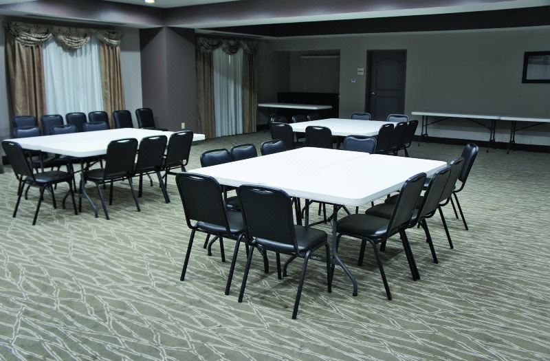 La Quinta Inn & Suites by Wyndham Russellville photo 5