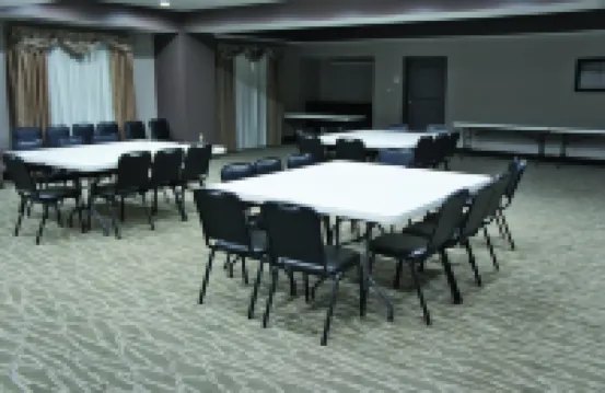 La Quinta Inn & Suites by Wyndham Russellville