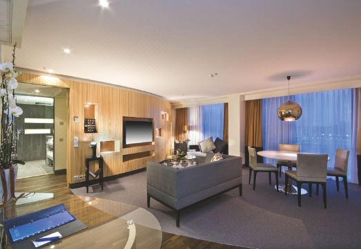 래디슨 블루 조식