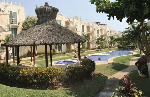 書屋迪亞曼特濱海公寓