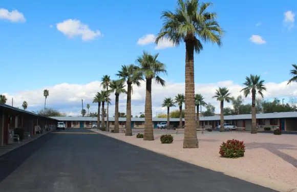 藍鋯石汽車旅館