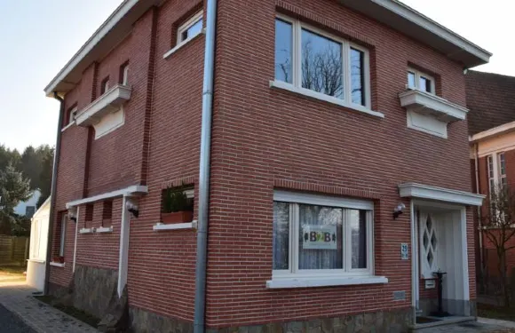 亞斯特公寓家庭旅館