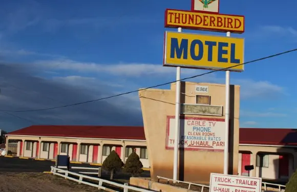雷鳥汽車旅館（拉斯維加斯/新墨西哥州）