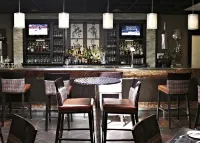 Quattro Hotel & Conf Centre, Ascend Hotel Collection - bar