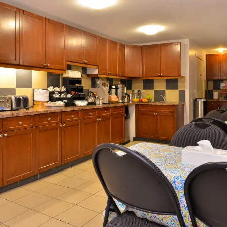 Econo Lodge Inn & Suites Drumheller