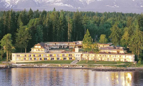 Kingfisher Pacific Resort & Spa