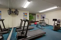 Hotel Faubourg Montreal Centre-Ville Downtown - Gym