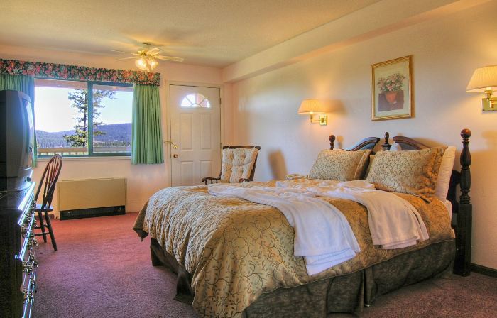 Spruce Hill Resort & Spa