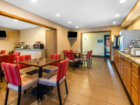 Comfort Inn & Suites Hays I-70 Hotels in Hays