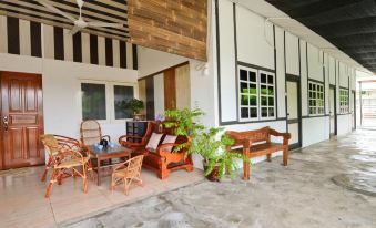 Courtyard Homestay