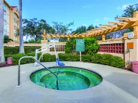 La Quinta Inn & Suites by Wyndham Orlando Airport North