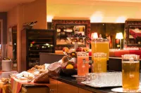 Hotel Parc Plaza - sarapan
