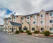 Quality Inn & Suites I-81 Exit 7 Hotels in Bristol
