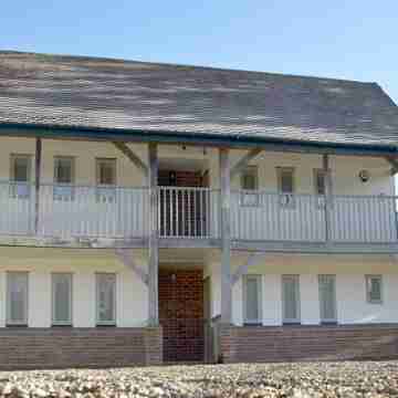 The Three Hills Hotel Exterior