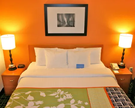 Fairfield Inn & Suites Youngstown Austintown Hotels in Austintown