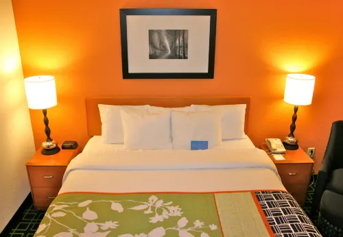 Fairfield Inn & Suites Youngstown Austintown Hotels in Austintown