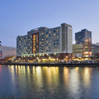 Courtyard Gaithersburg Washingtonian Center Hotels near Rio Washingtonian Lake