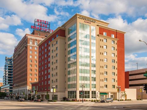 Courtyard Peoria Downtown