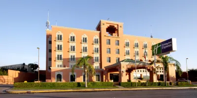 Holiday Inn Express Torreon Hotels near Museum of the Revolution
