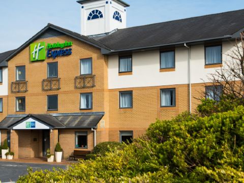Holiday Inn Express SWANSEA - EAST by IHG