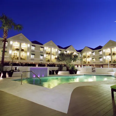 Silver Palms Inn