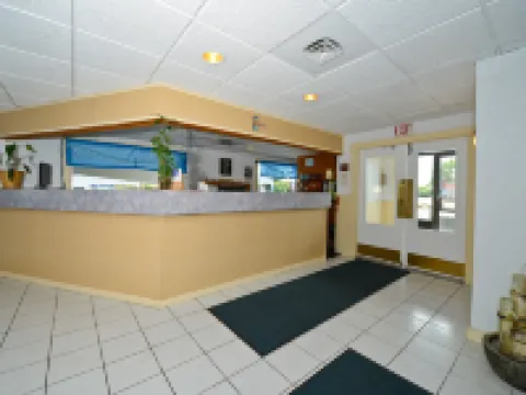 Travelers Inn Hoteles en Belleville