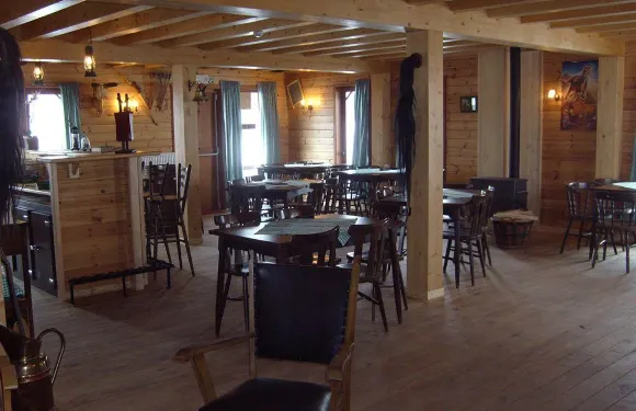 柳樹泉源道車站民宿