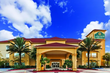 La Quinta Inn & Suites by Wyndham Winnie