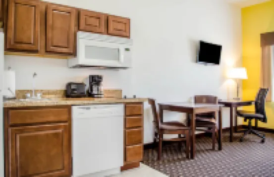 Comfort Inn & Suites Barnesville - Frackville