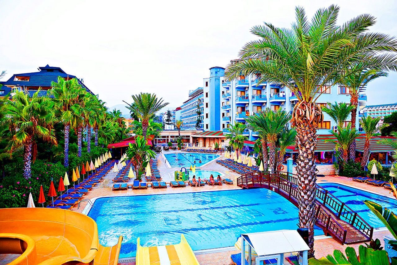 Caretta Beach Hotel