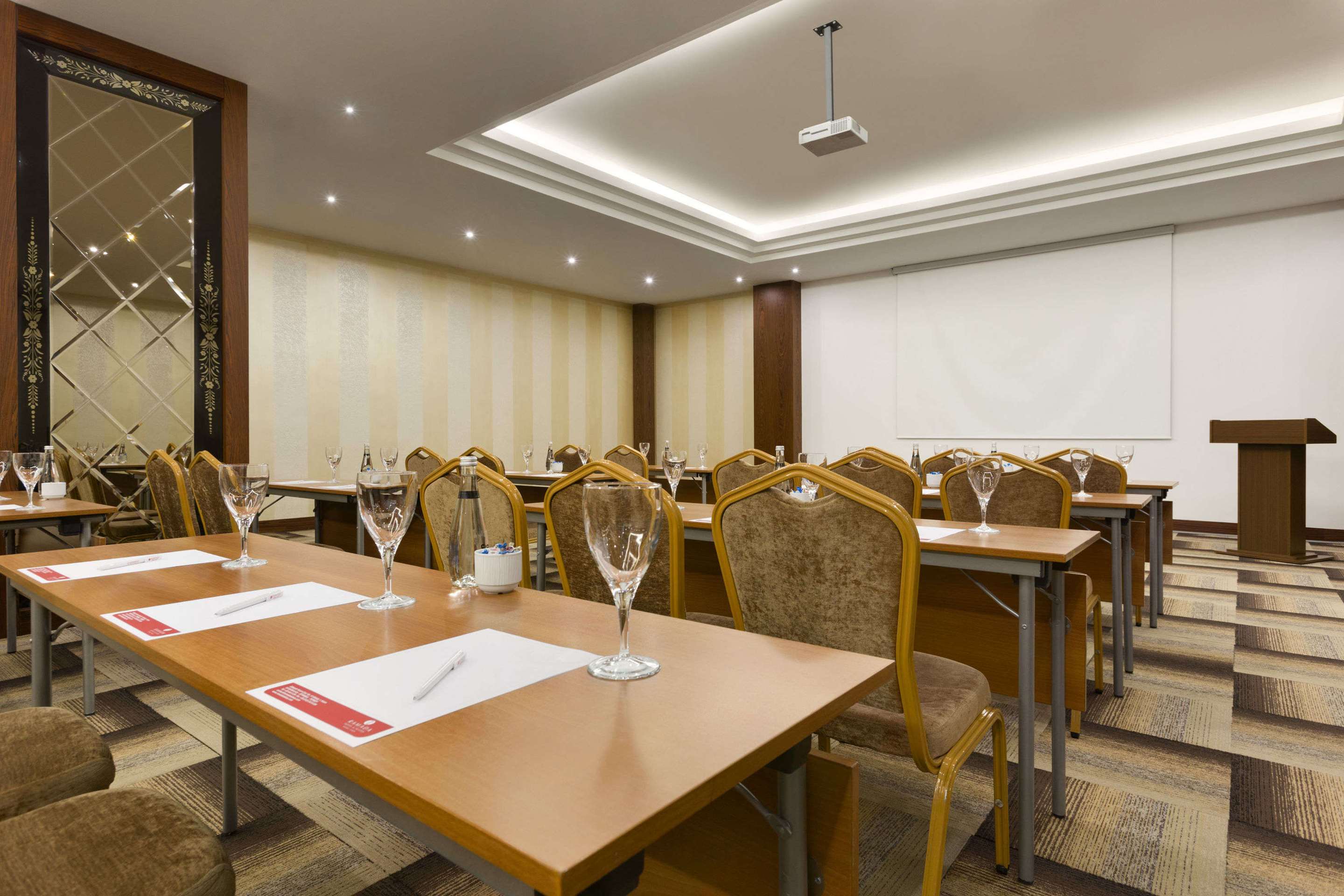 Ramada Hotel & Suites by Wyndham Istanbul Atakoy