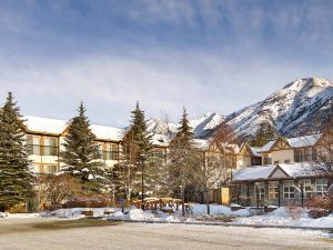 Coast Canmore Hotel & Conference Centre