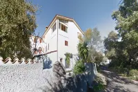 庫爾切託飯店 Grotta di Ispinigoli附近的飯店