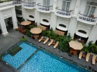 The Phoenix Hotel Yogyakarta - Handwritten Collection - Yüzme Havuzu