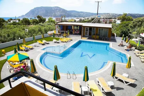 Manolis Studios - con vista mare