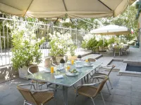 هوتل توريمايور ليون فنادق في بروفيدنسيا