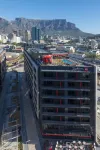 Radisson Red Hotel V and A Waterfront Cape Town Hotels near جبل تيبل