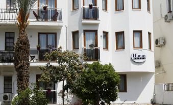 Himm Hotel - Housity
