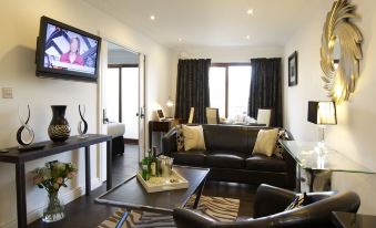 Strozzi Palace Suites by Mansley