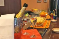 Hotel le Ville - Quầy bar