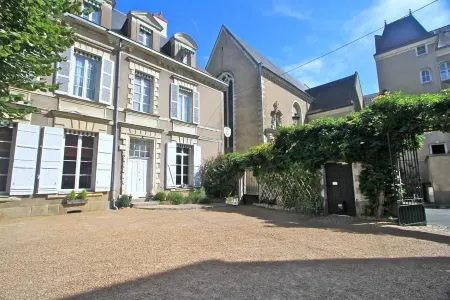 Hôtel du Mail Отели рядом с достопримечательностью «Университет Анже»