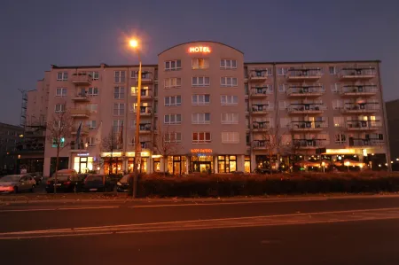 Hotel Ascot Bristol Отели в г. Нутеталь