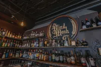 Studios on Beaumont Hotels in Hamilton